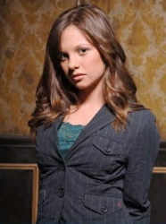 Photos de Mackenzie Rosman - Photoshoot John Sciulli - 99
